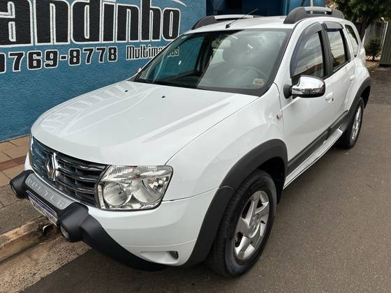RENAULT DUSTER 2.0 DYNAMIQUE 4X2 16V FLEX 4P AUTOMÁTICO RENAULT DUSTER 2.0 DYNAMIQUE 4X2 16V FLEX 4P AUTOMÁTICO